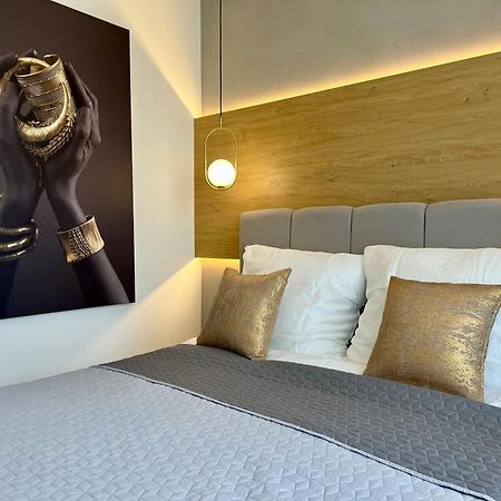 לודז' M&S Lux Apartments Kochanowskiego מראה חיצוני תמונה