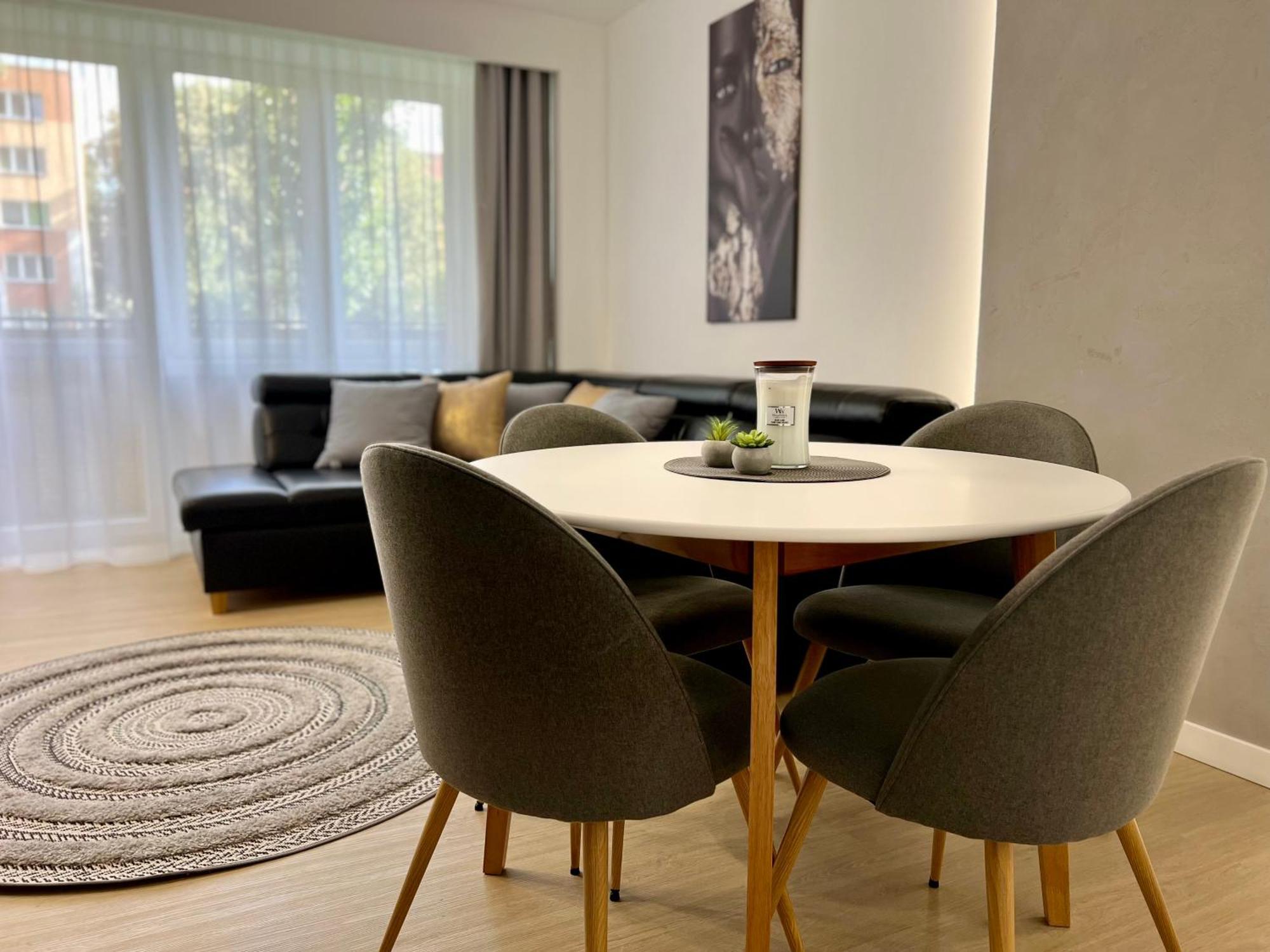 לודז' M&S Lux Apartments Kochanowskiego מראה חיצוני תמונה
